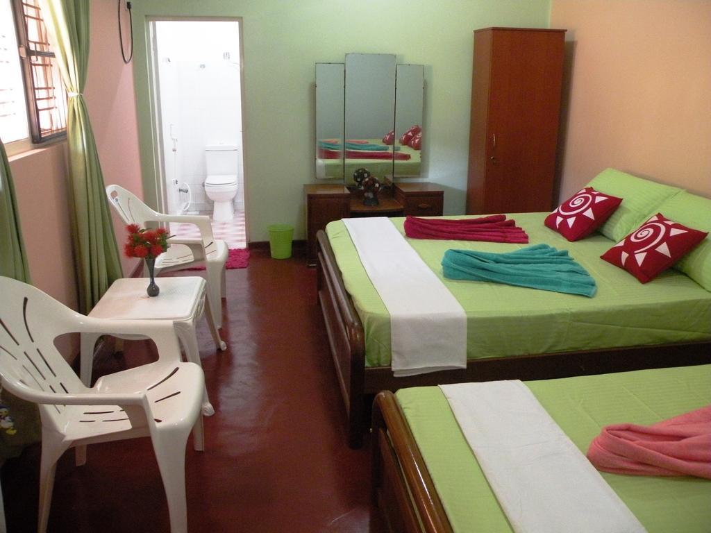 Henderson Airport Residence Negombo Chambre photo