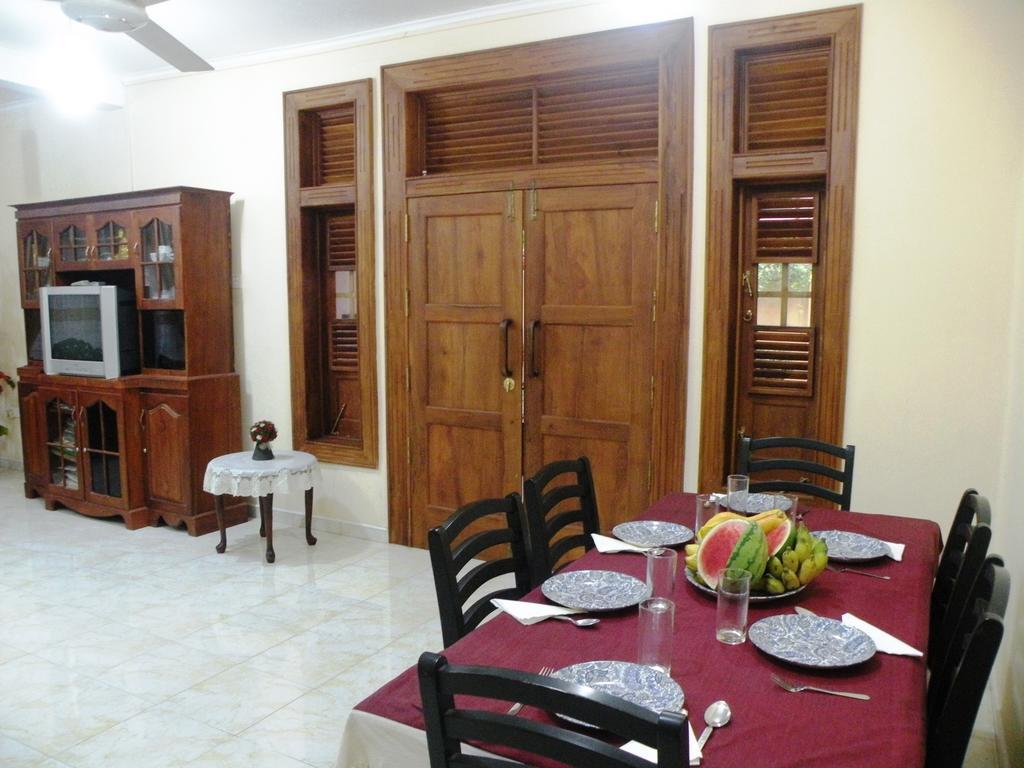 Henderson Airport Residence Negombo Extérieur photo