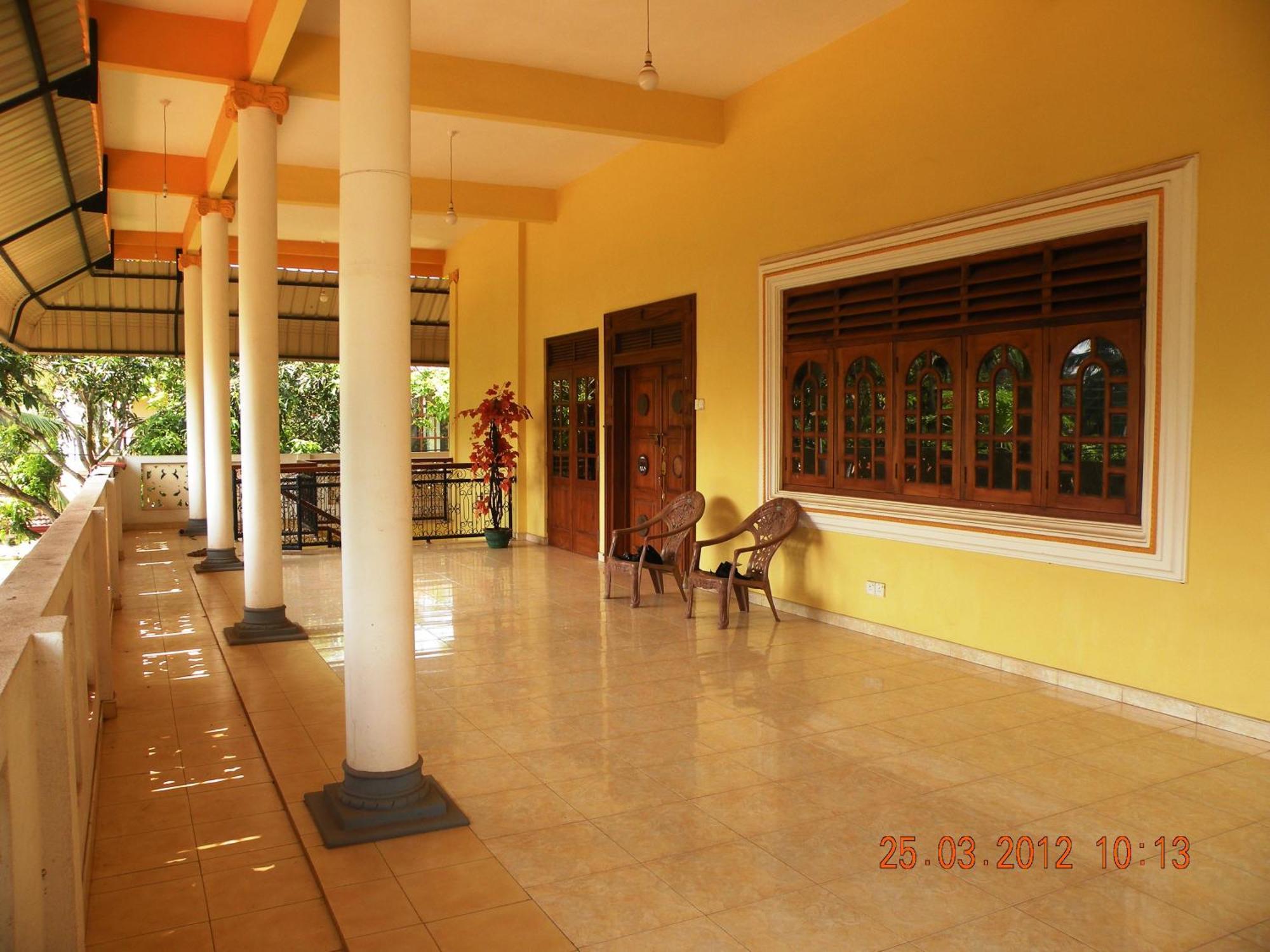 Henderson Airport Residence Negombo Chambre photo