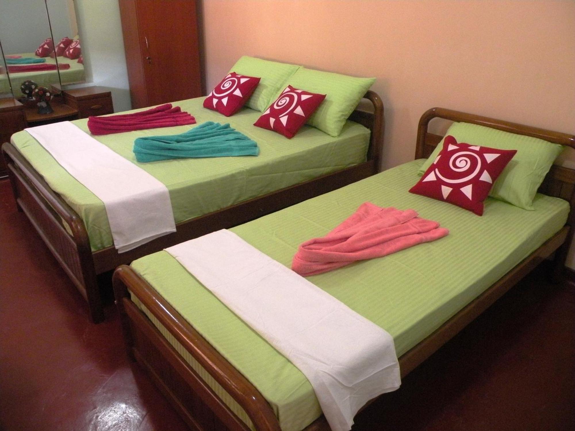 Henderson Airport Residence Negombo Chambre photo