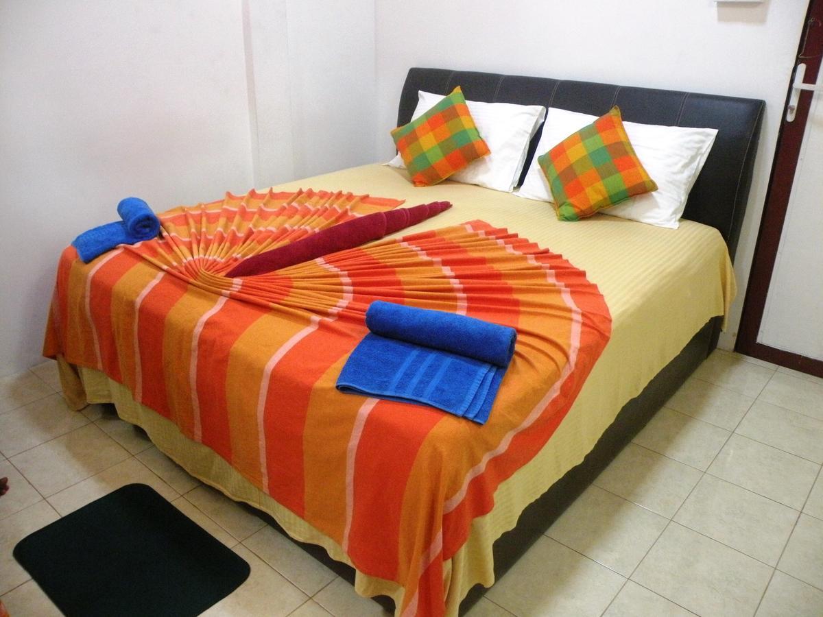 Henderson Airport Residence Negombo Extérieur photo
