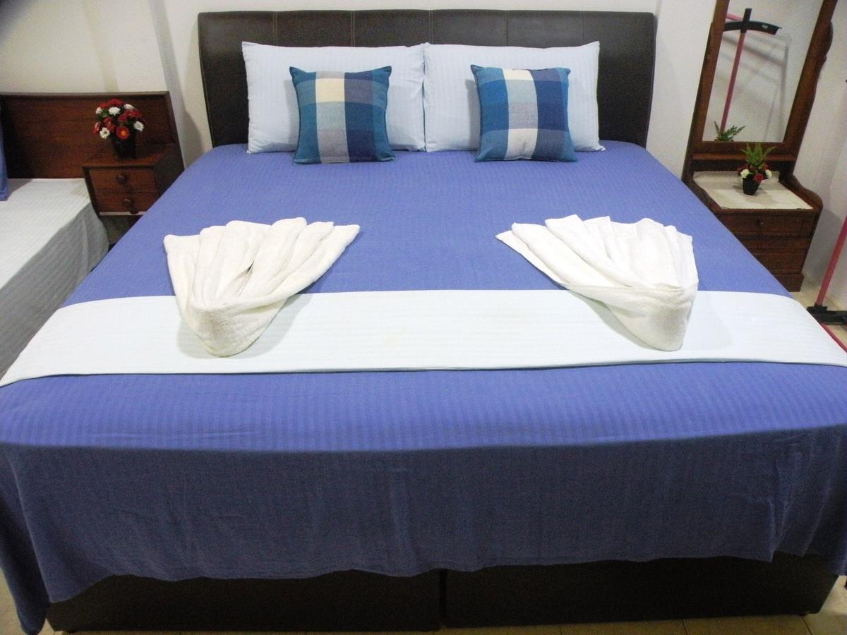Henderson Airport Residence Negombo Extérieur photo