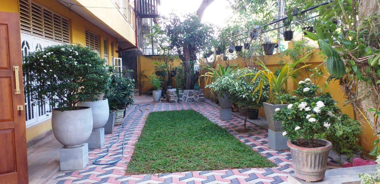 Henderson Airport Residence Negombo Extérieur photo